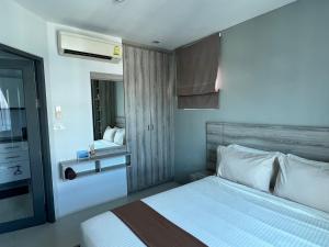 Grandblue Condominium#701 TopFloor MaePhim Rayong