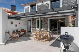 Villa Island Roots by An Island Apart