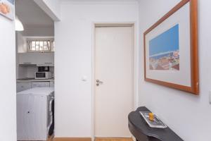 Lisbon Apartment 3