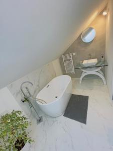 Le Luxury Lodge - 8 Voyageurs - Parking et Wifi