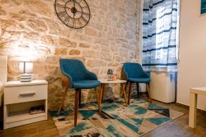 Ana Stylish Suite in old town