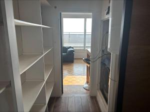 Appartements La-Haut! Studio Plein Sud Terrasse : photos des chambres