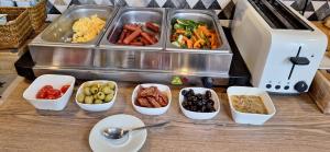 Hotels hotel- restaurant le Saint Quentin : photos des chambres