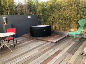 Appartements Appartement charmant a La Cadiere-d'Azur, 68 m², jacuzzi : photos des chambres