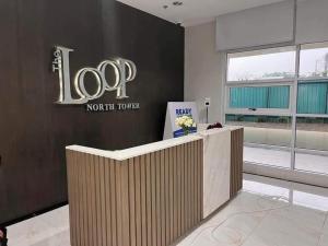 Aesthetic 2 Bedroom The Loop Tower Condo Unit