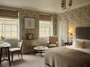 The Queensberry Hotel