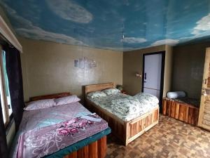 Yasha Homestay Sayachong