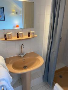 Hotels Hotel Restaurant l'Annexe : Chambre Familiale Standard