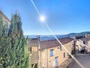 Maison cœur village avec jardin - vue - Saint-Marc