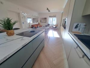 Appartements Maison sommet village avec jardin jacuzzi vue : photos des chambres