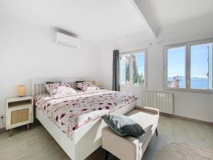 Appartements Maison sommet village avec jardin jacuzzi vue : photos des chambres