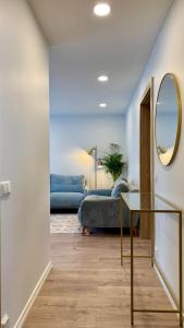 Cozy 2-Bedroom Seaside Apartment