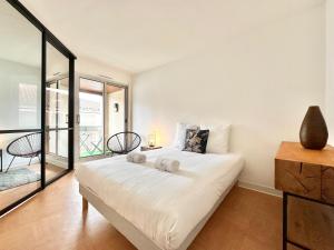 Appartements Le Vert D-eau - Raffine - Central - Balcon : photos des chambres