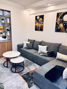 Elegant studio in lavington with private gym and a balcony