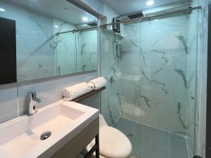 Hotel Continental ByHours