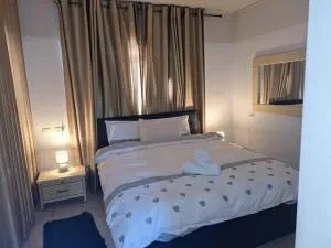 השכרה וסבלט בקומפלקס של יחידות - 米茨佩·拉蒙