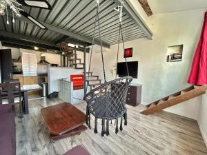 Appartements Le Panier - Joli duplex Centre ville historique avec grande terrasse et balneo proche Vieux Port : photos des chambres