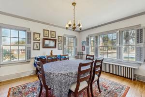 5BR Dog-Friendly Historic Home with Yard and AandC