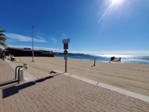 Frejus Plage a 50m des plages, 1er etage de villa