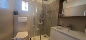 Frejus Plage a 50m des plages, 1er etage de villa