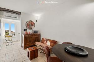 Poetry, Terre Marine