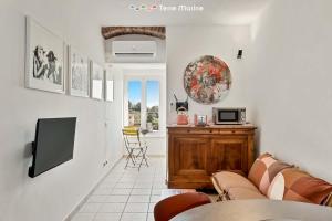 Poetry, Terre Marine