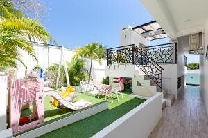 Luxury 4BR Villa Rawai Resort Pool, Rooftop BBQ & Kids Zone