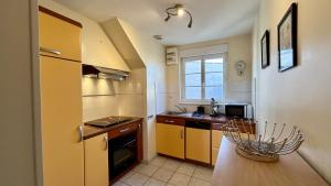 Sejours chez l'habitant Tribord, charmante maison en duplex au coeur du Crotoy – Ideale pour un sejour en Baie de Somme : Appartement