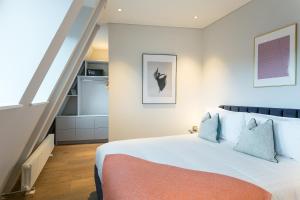 Urban Chic - Clink Street