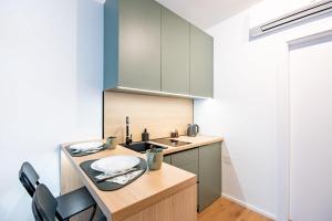 Central - Modern - Trendy