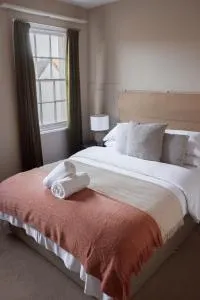 #3 - King Room at The Raven Hotel by PureStay - 布里奇诺斯