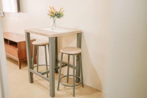 Affordable Luxe Retreat