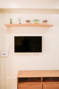 Affordable Luxe Retreat