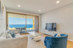 Luxury Laura Apartment by Holiday Rental Madeira
