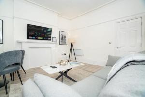 The Cheltenham Suites - Elegant 1 Bed Apartment