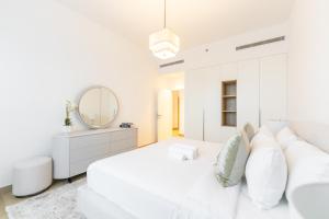 Veluxa - Mediterranean 1Bed with a view!