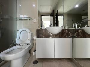 2 Kamar Gandaria Heights Mall Gandaria City By Travelibu