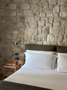 Olivia Rooms Eurialo