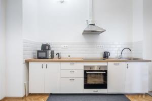 Excellent location magnificent flat