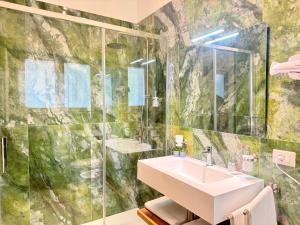 Saint Peter Rome - Luxury Apartments with 24H Guarded Parking