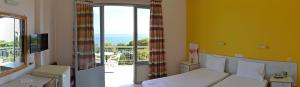 Hotel Miramare Korinthia Greece