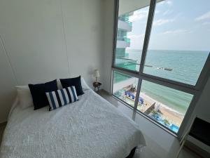 Magico Apartamento Frente al Mar 4 Habitaciones BM83