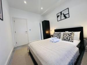 Stylish Central Flat Steps From Oxford Street!