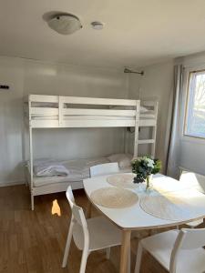 Klämmingsbergsbadets - STUGA GÄDDAN