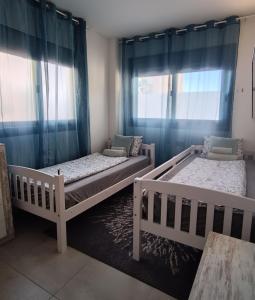 PMT01 - Modern, luxury with heated pool