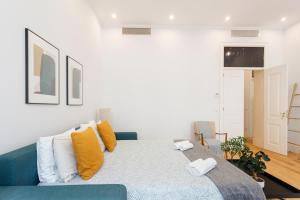 Bedrooms in Shared Apartment in Modern Accommodation in Downtown Lisbon