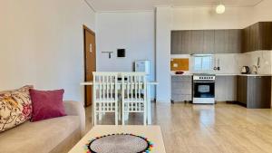 4 Seasons Sea View Apartment