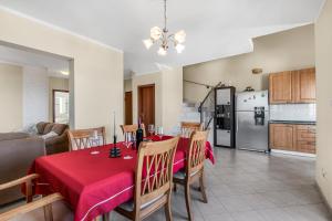 Spacious & Charming Apartment 128 m2 with Sea View