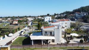 Villa Alto - 4bdrms, Near Elephant and Mako beach bar