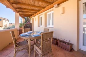 Luxury apt in Porto Cervo square with parking